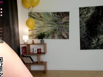 webcam girl a_whole_eternity live cam image #6348741