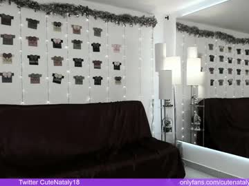 webcam girl cutenataly live cam image #3477086