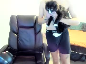 webcam man maxiswell1 live cam image #7012424