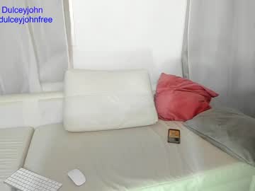 webcam girl dulceyjohn live cam image #6153888