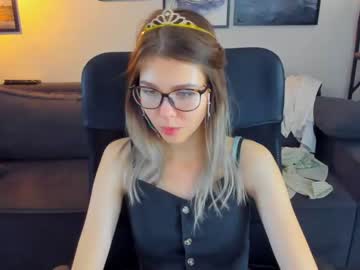 webcam girl lisa_roses live cam image #3378524