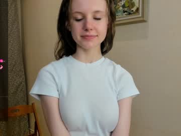 webcam girl maryrogersa live cam image #5175639