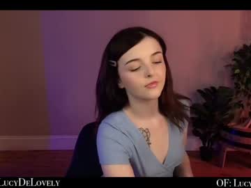 webcam girl lucydelovely live cam image #2358466