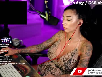 webcam girl evelyne92 live cam image #2084898