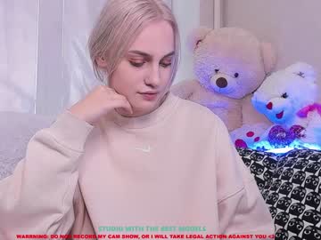 webcam girl stella_blush live cam image #444109