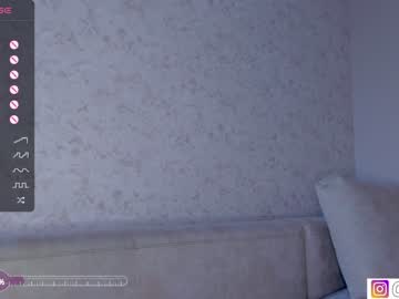 webcam girl bzzzme live cam image #5390497