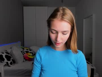 webcam couple christine_bae live cam image #5004496