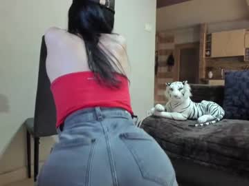 webcam girl sofiaandwonderland live cam image #1376603
