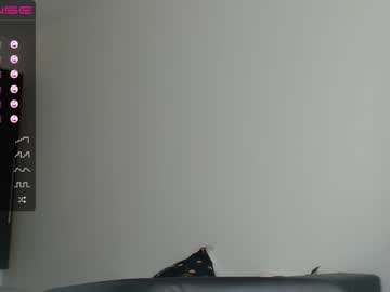 webcam girl isia_slay live cam image #1845822