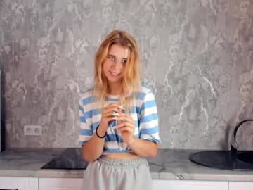 webcam girl gillianengelby live cam image #7019944