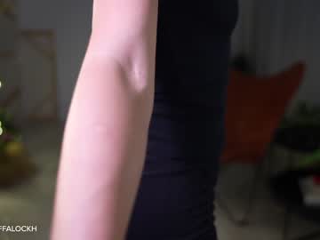 webcam girl tifalock_ live cam image #5824991