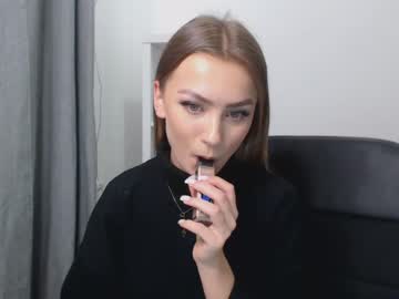 webcam girl nicoly_rio live cam image #3639437