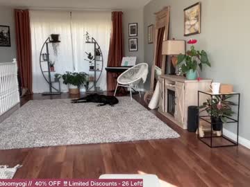 webcam girl bloomyogi live cam image #2667126