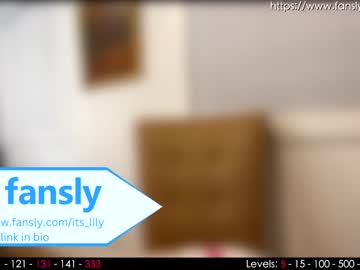 webcam girl its_lily live cam image #4450880