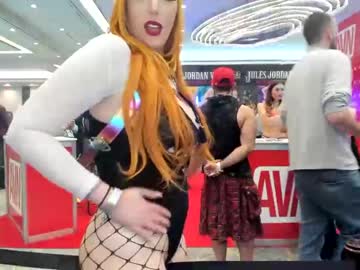 webcam girl laurenphillips live cam image #3504428