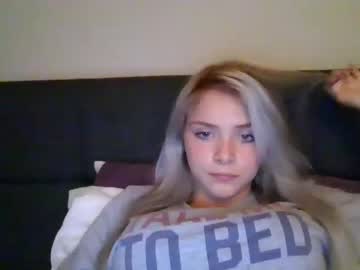 webcam girl peytonperks live cam image #2423549