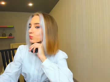 webcam girl elaine_diaz live cam image #136708