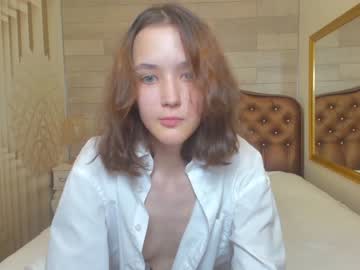 webcam girl lil_stitch live cam image #2692528