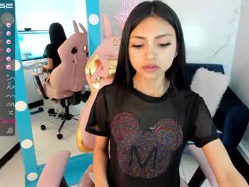 webcam girl sweet_littleee live cam image #1341700