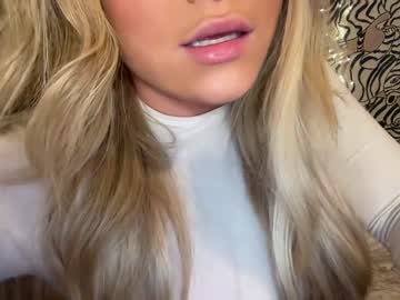 webcam girl ari_02 live cam image #5280927