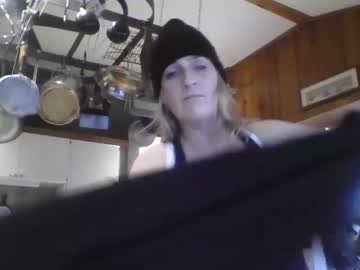 webcam girl brainsssisback live cam image #5865829