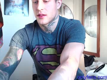 webcam man sonic12_12 live cam image #753219