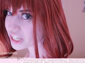 webcam girl runesy live cam image #1160758