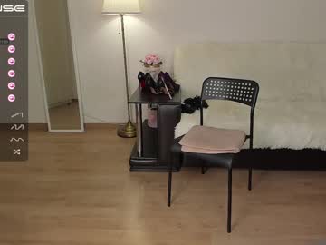 webcam girl intrigueeme live cam image #2922045