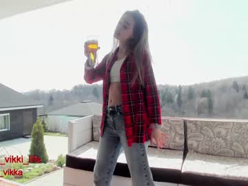 webcam girl misss_vikki live cam image #1685921