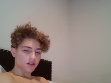 webcam man chaseehutch live cam image #3714205