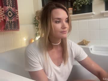 webcam girl phoenix_taylor live cam image #5740464