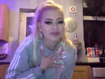 webcam couple ciaraandbenzo live cam image #441640