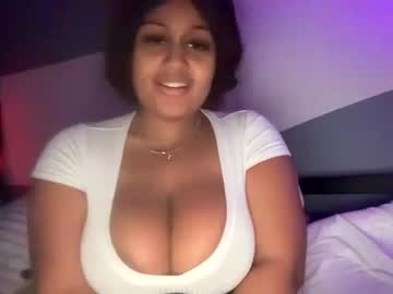 webcam girl blackgurlkitty live cam image #3650333