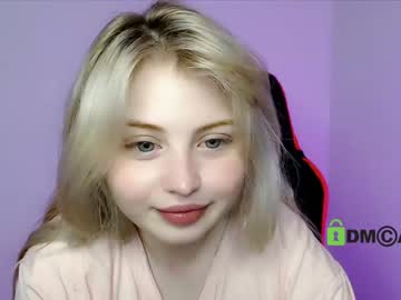 webcam girl shy_blondiee live cam image #3914425