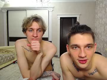 webcam man teddy_mode live cam image #4419529