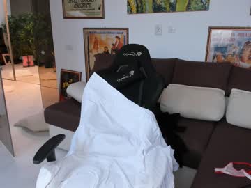 webcam girl lenna_godess live cam image #2855450