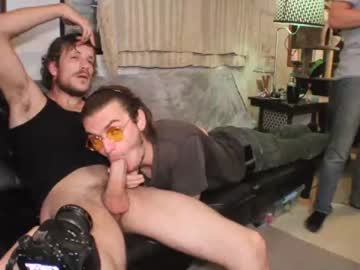 webcam man hollandhousestudios live cam image #1849581