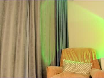 webcam girl lily_14 live cam image #1379815