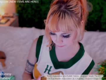 webcam girl runesy live cam image #4801751