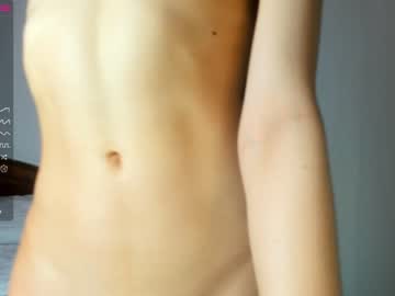 webcam girl peachmila live cam image #5463882