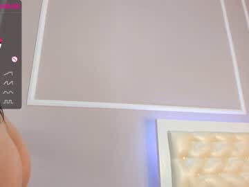 webcam girl shy_mooon live cam image #3686845