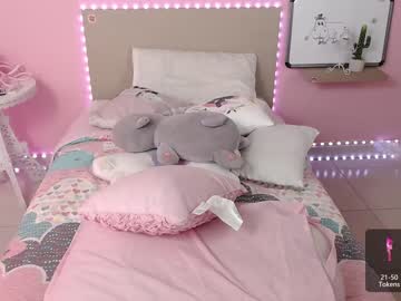 webcam girl little_effy18 live cam image #1819463