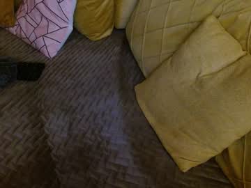 webcam girl juicy_peach88 live cam image #3617679