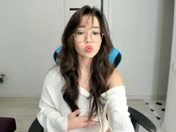 webcam girl mei_tin live cam image #2541365