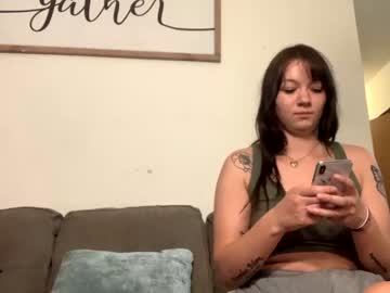 webcam girl kylieexoxoxo live cam image #6300825