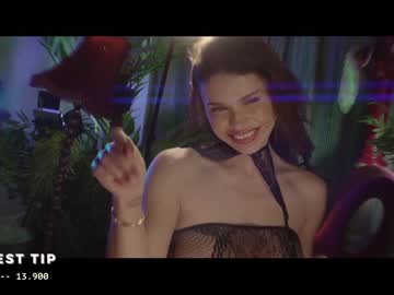 webcam girl lucieoude_ live cam image #3836453