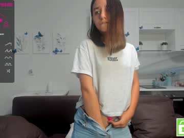 webcam girl karalyons live cam image #5031329