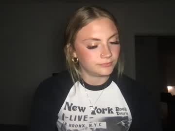 webcam girl daisyparkerxo live cam image #6760033