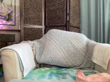 webcam girl gl1tter_barbie live cam image #1722976