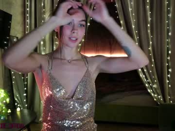 webcam girl nika_lodge live cam image #5953335
